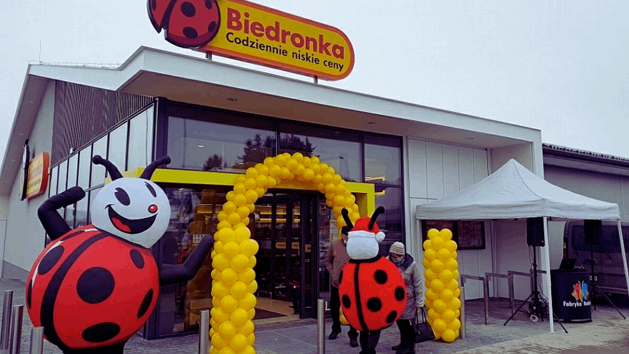 Job Openings at Biedronka: Learn How to Apply for Positions